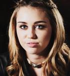 Miley Cyrus : miley-cyrus-1366780660.jpg