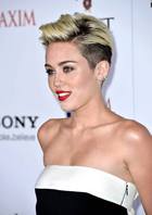Miley Cyrus : miley-cyrus-1368834869.jpg