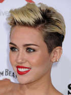 Miley Cyrus : miley-cyrus-1369282070.jpg