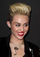 Miley Cyrus : miley-cyrus-1371176922.jpg