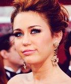 Miley Cyrus : miley-cyrus-1371228877.jpg