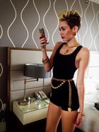 Miley Cyrus : miley-cyrus-1372612171.jpg