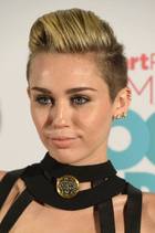 Miley Cyrus : miley-cyrus-1373677859.jpg