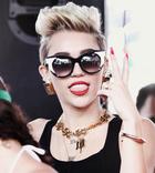 Miley Cyrus : miley-cyrus-1373678883.jpg