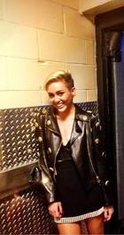 Miley Cyrus : miley-cyrus-1374020147.jpg