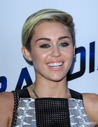 Miley Cyrus : miley-cyrus-1376071706.jpg
