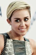 Miley Cyrus : miley-cyrus-1376071711.jpg