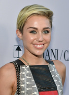 Miley Cyrus : miley-cyrus-1376071722.jpg