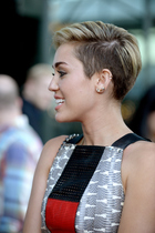 Miley Cyrus : miley-cyrus-1376152938.jpg