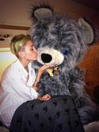 Miley Cyrus : miley-cyrus-1378659714.jpg