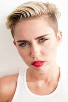 Miley Cyrus : miley-cyrus-1378833411.jpg