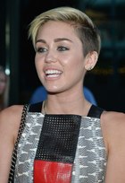 Miley Cyrus : miley-cyrus-1380738805.jpg