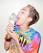 Miley Cyrus : miley-cyrus-1381090550.jpg