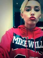 Miley Cyrus : miley-cyrus-1383690893.jpg