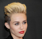 Miley Cyrus : miley-cyrus-1383933051.jpg