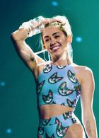 Miley Cyrus : miley-cyrus-1385916427.jpg