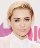 Miley Cyrus : miley-cyrus-1387070811.jpg
