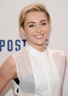 Miley Cyrus : miley-cyrus-1387071043.jpg