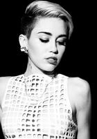 Miley Cyrus : miley-cyrus-1387299196.jpg