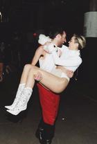 Miley Cyrus : miley-cyrus-1387391841.jpg