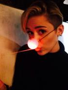 Miley Cyrus : miley-cyrus-1387997535.jpg