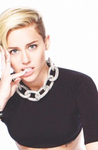 Miley Cyrus : miley-cyrus-1389211497.jpg