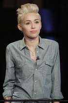 Miley Cyrus : miley-cyrus-1391528216.jpg