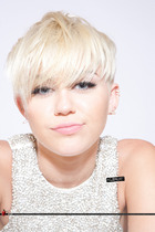 Miley Cyrus : miley-cyrus-1392479159.jpg