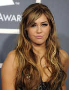 Miley Cyrus : miley-cyrus-1397138022.jpg
