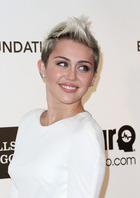 Miley Cyrus : miley-cyrus-1397957527.jpg