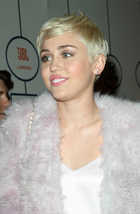 Miley Cyrus : miley-cyrus-1400684038.jpg