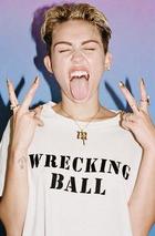 Miley Cyrus : miley-cyrus-1402178744.jpg