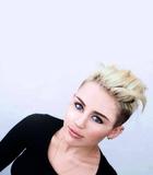 Miley Cyrus : miley-cyrus-1403970106.jpg