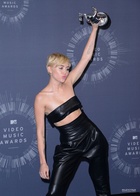 Miley Cyrus : miley-cyrus-1409068060.jpg
