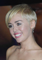 Miley Cyrus : miley-cyrus-1415119106.jpg