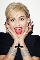 Miley Cyrus : miley-cyrus-1418940398.jpg