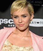 Miley Cyrus : miley-cyrus-1429618501.jpg