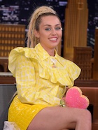 Miley Cyrus : miley-cyrus-1445753626.jpg