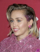 Miley Cyrus : miley-cyrus-1449165225.jpg