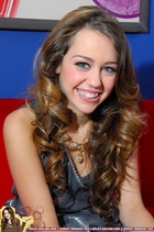 Miley Cyrus : miley_cyrus_1174849027.jpg