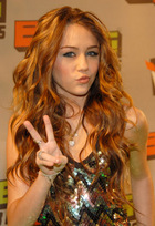Miley Cyrus : miley_cyrus_1211129520.jpg
