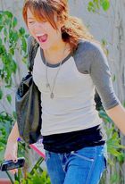 Miley Cyrus : miley_cyrus_1213131796.jpg