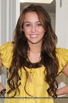 Miley Cyrus : miley_cyrus_1220488611.jpg