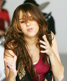 Miley Cyrus : miley_cyrus_1221877925.jpg