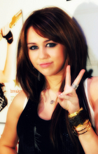 Miley Cyrus : miley_cyrus_1229879410.jpg