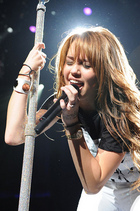 Miley Cyrus : miley_cyrus_1230833517.jpg