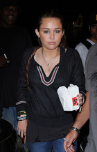 Miley Cyrus : miley_cyrus_1251879134.jpg