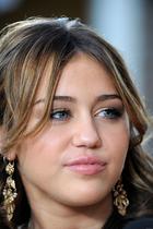 Miley Cyrus : miley_cyrus_1257570128.jpg