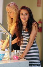 Miley Cyrus : miley_cyrus_1262931384.jpg