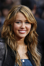 Miley Cyrus : miley_cyrus_1263131130.jpg